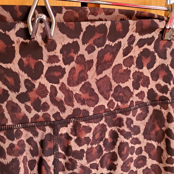 Varley Brown Animal Print Leggings size Small - Picture 2 of 7